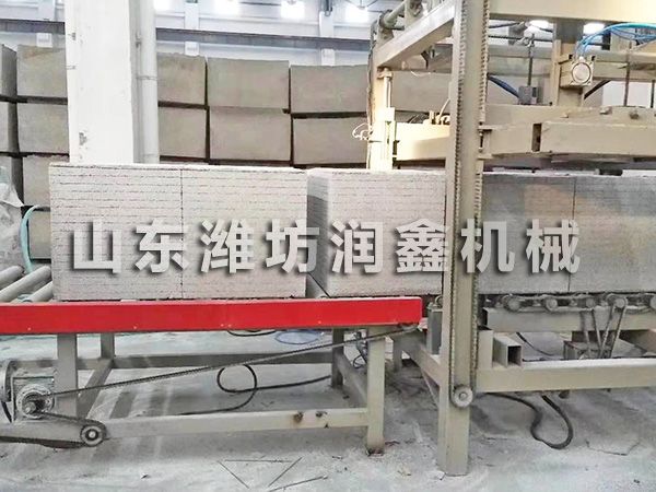 保溫砂漿（?；⒅椋┥a(chǎn)線(xiàn)